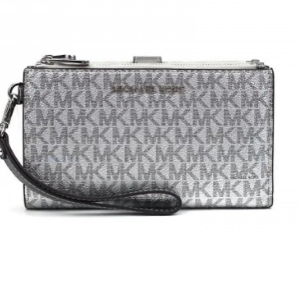 Michael KORS Jet Set Travel Wristlet